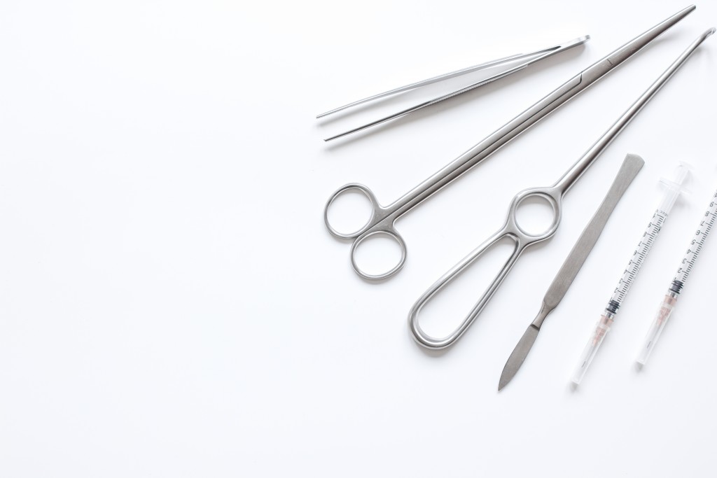 Surgical equipments